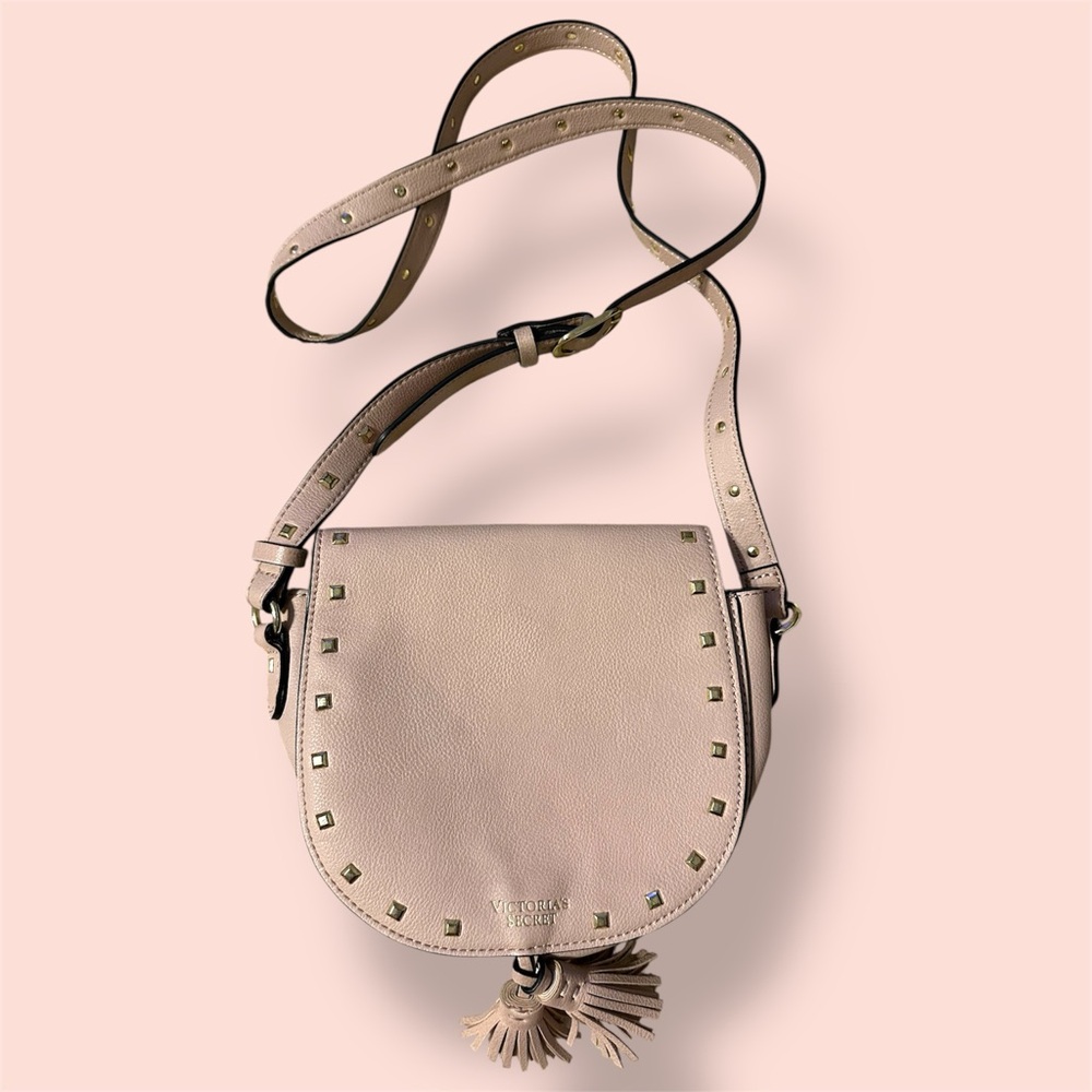 Women’s pink Victorias Secret purse